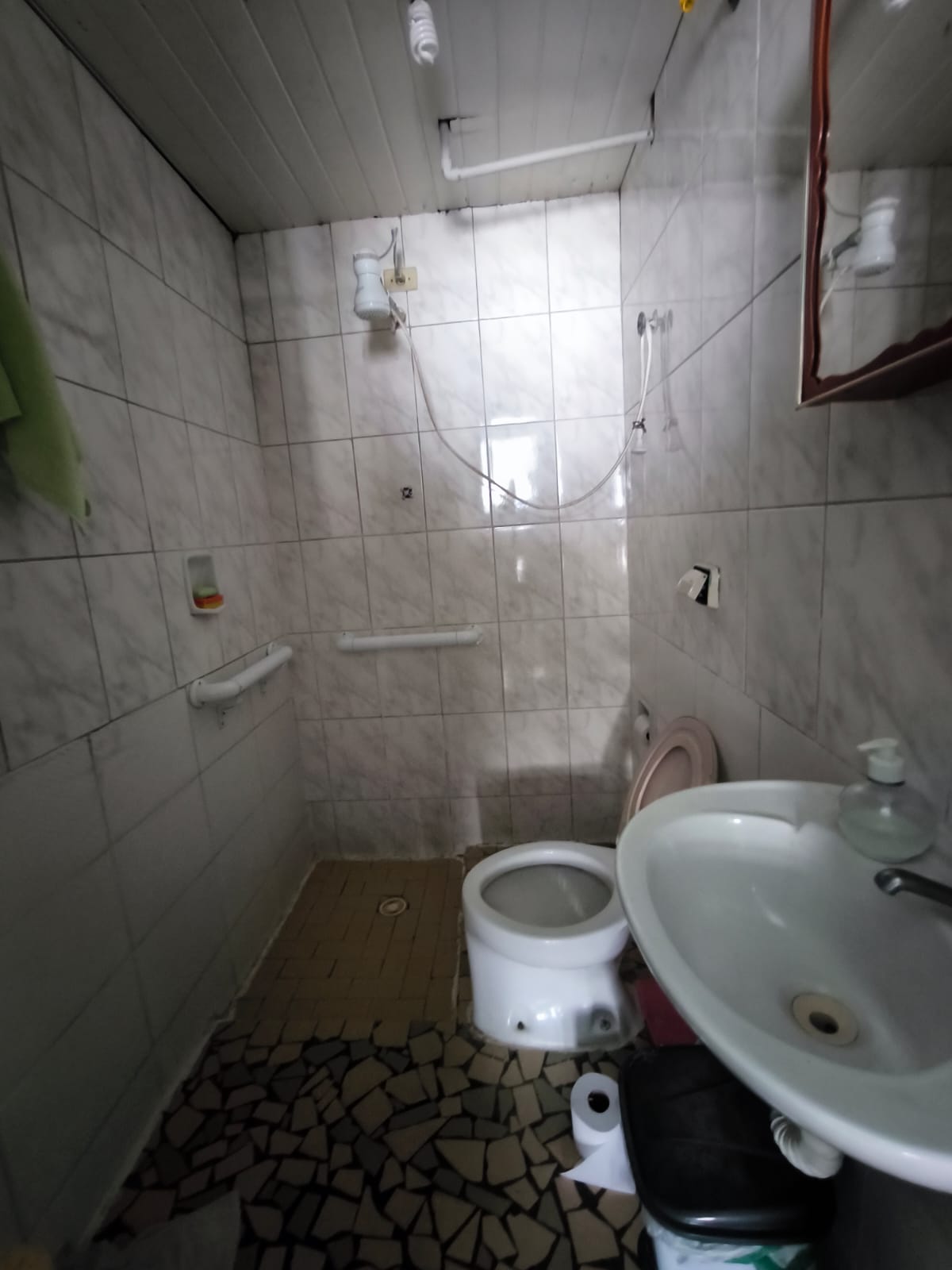 CASA Á VENDA NO BAIRRO JARDIM SATÉLITE 
