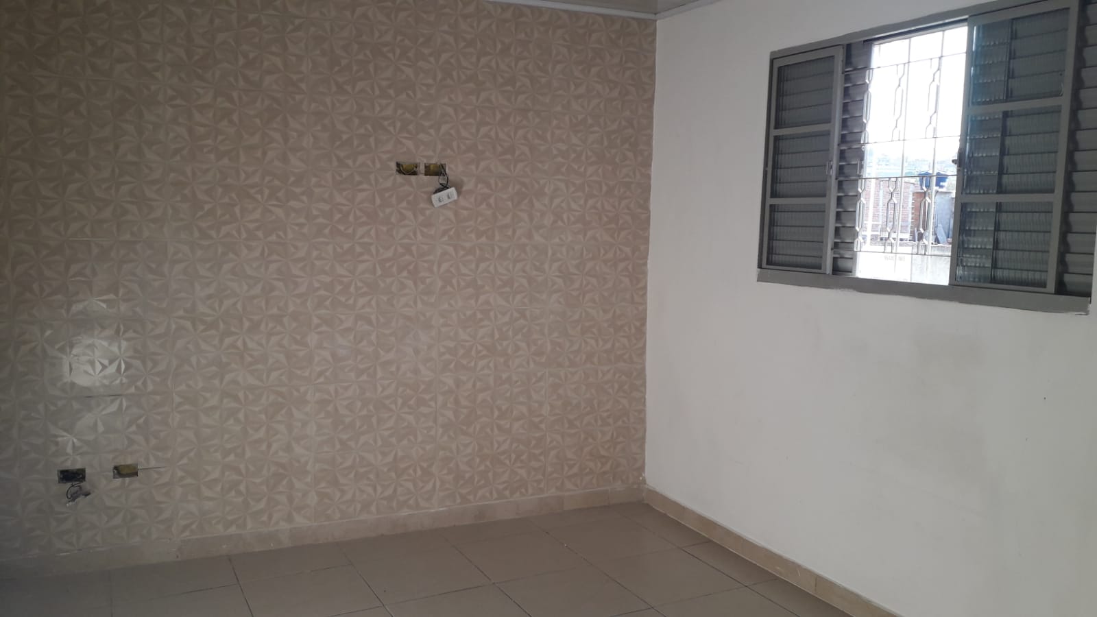 PRÉDIO COMERCIAL 