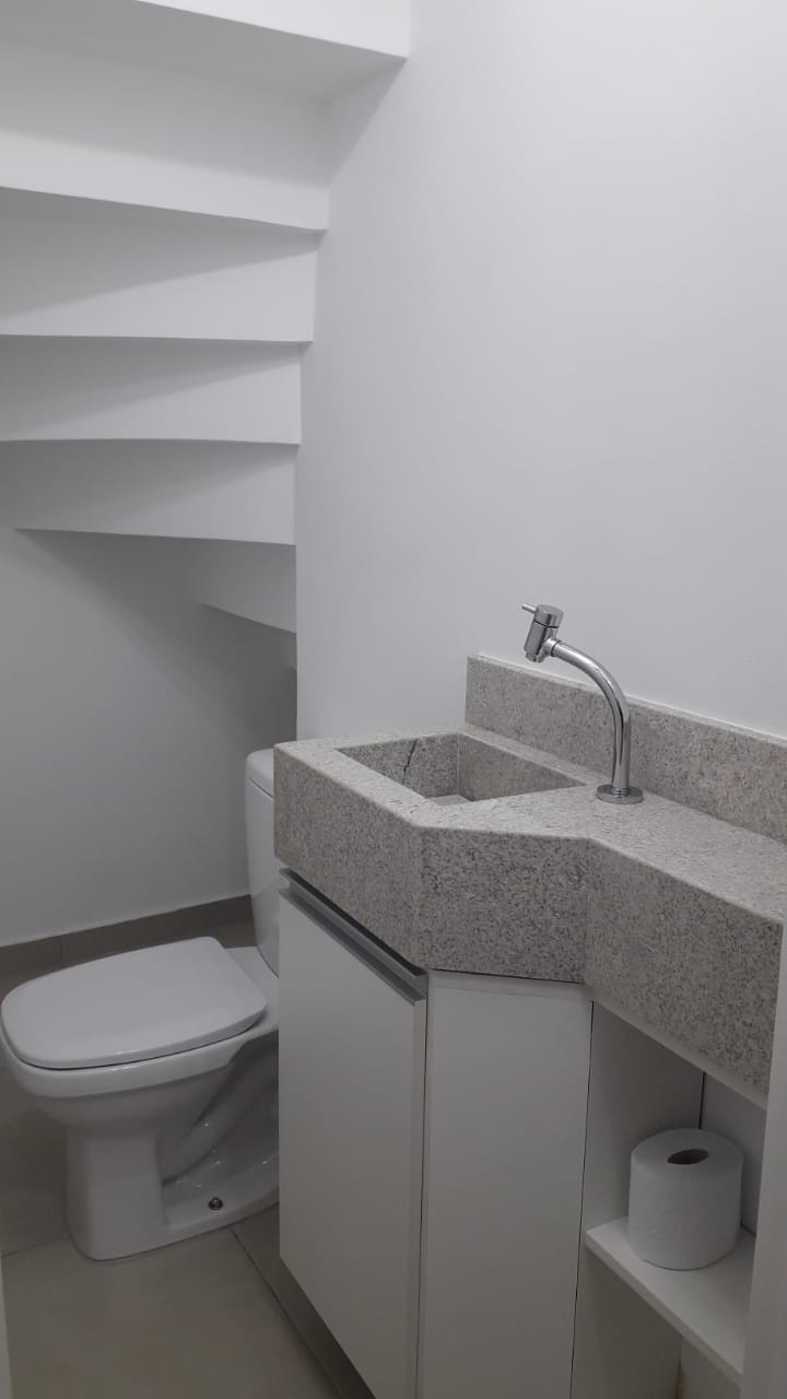 Imóvel em Condomínio 2  Quartos, Móveis Planejados e Cozinha Completa!