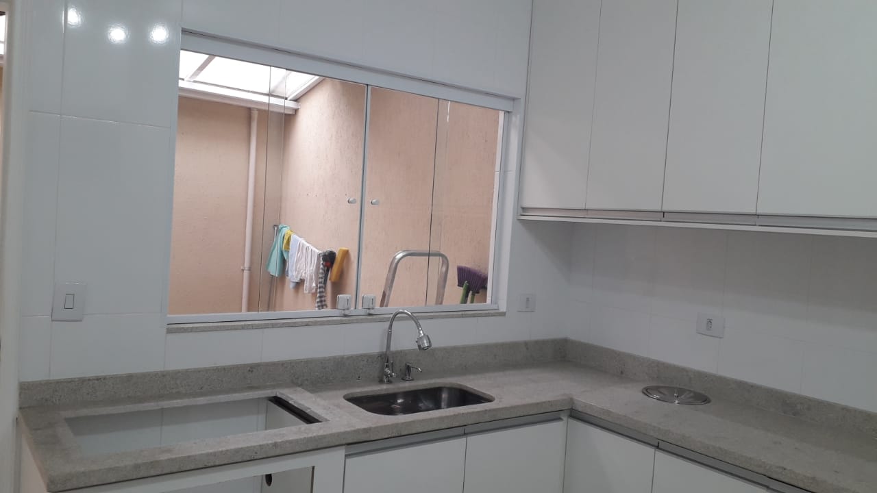 Imóvel em Condomínio 2  Quartos, Móveis Planejados e Cozinha Completa!