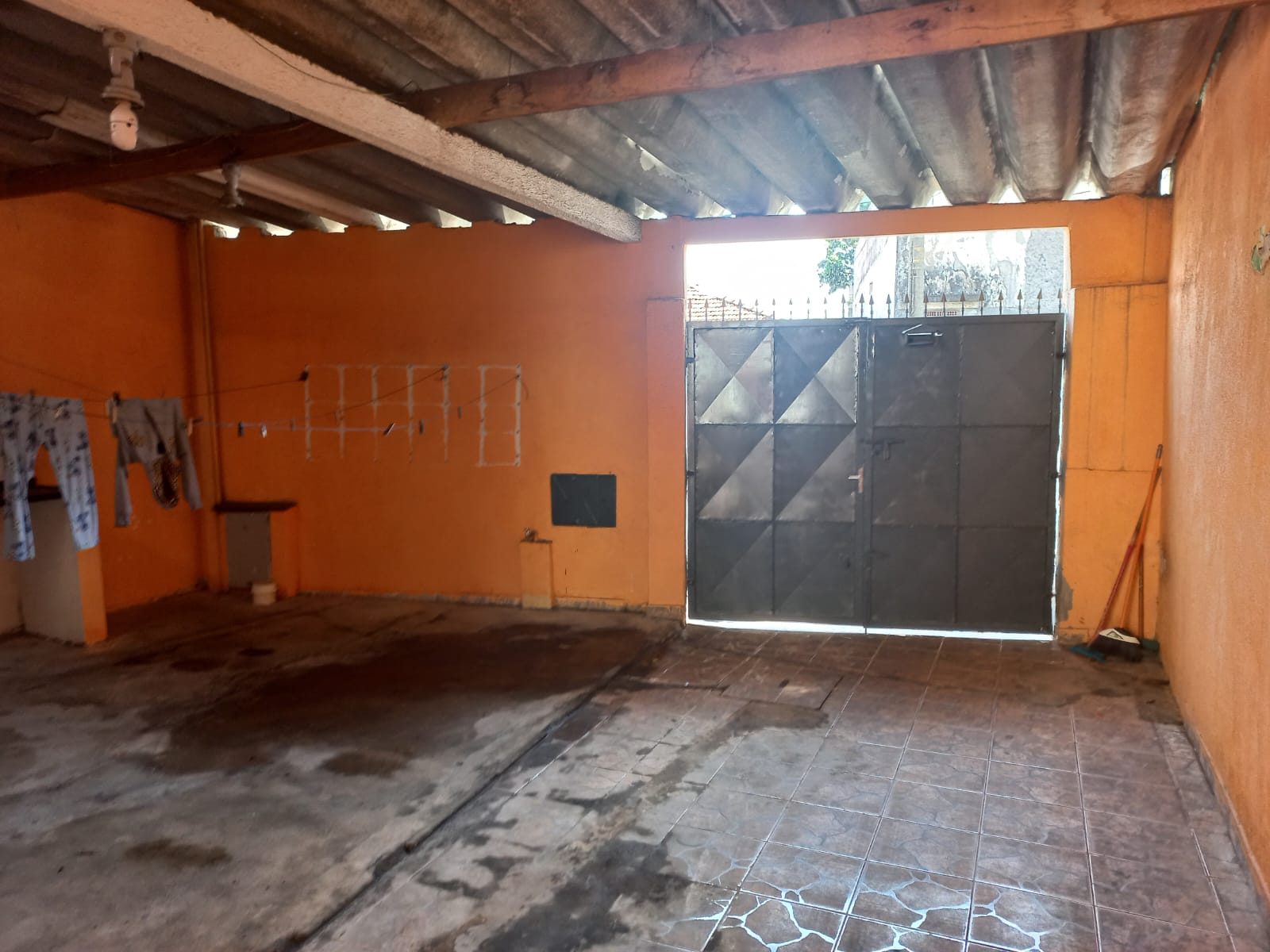 Ótima Oportunidade: Sobrado  à Venda na Penha!