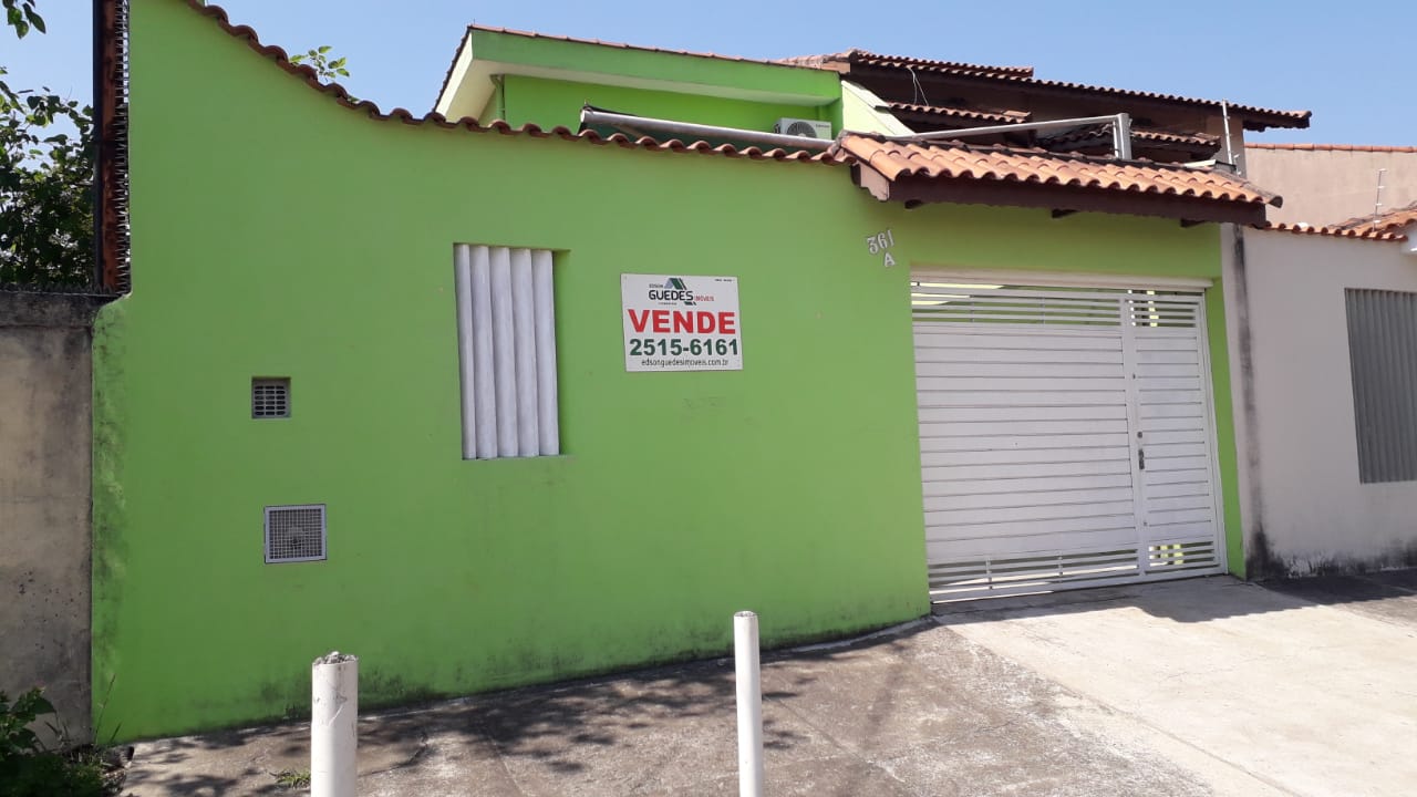 Casa à Venda: Sobrado Aconchegante e Bem Localizado!
