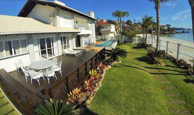Casa Frente ao Mar - Venda, centro, Bombinhas, SC