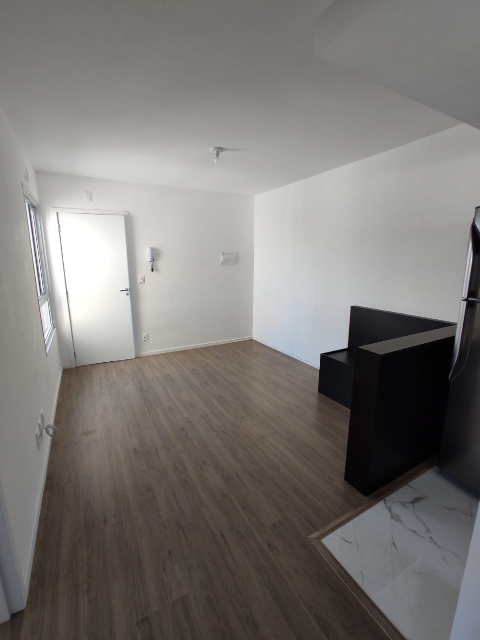 Excelente Apto a venda, com Acabamento Superior que foi entregue pela construtora!!  Porcelanato de 1⁰ linha cozinha e banheiro, com móveis planejados por uma das empresas mais conceituadas no ramo moveleiro. 