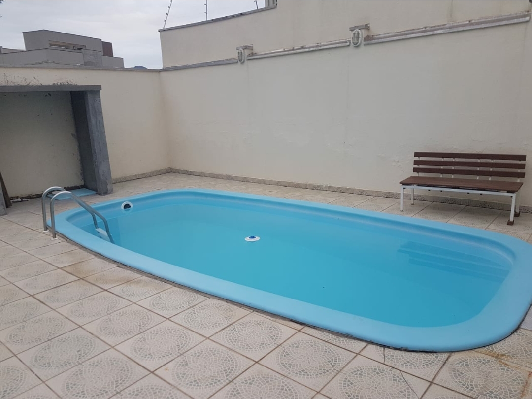 SOBRADO A VENDA EM CAMBORIÚ 
