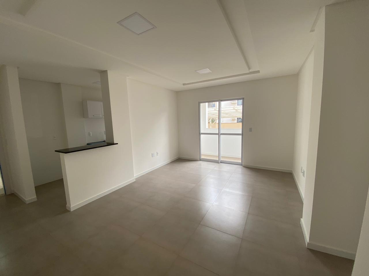 APARTAMENTO TÉRREO DE FRENTE SEMI MOBILIADO DE FRENTE PARA LOCAÇÃO ANUAL