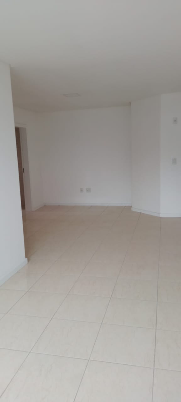 APARTAMENTO SEMI MOBILIADO NO TABULEIRO