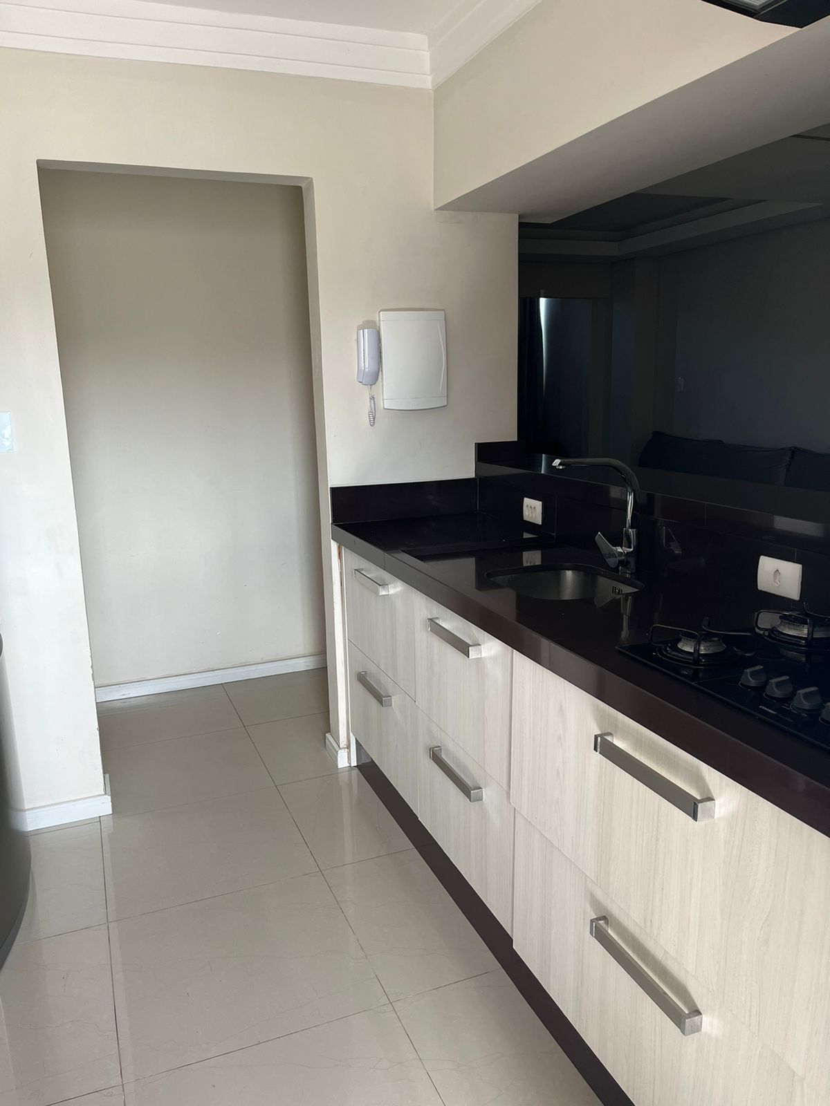 APARTAMENTO REFORMADO E MOBILIADO NO PIONEIROS PARA VENDA