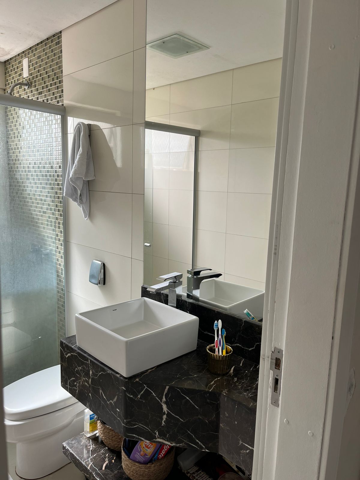 APARTAMENTO REFORMADO E MOBILIADO NO PIONEIROS PARA VENDA