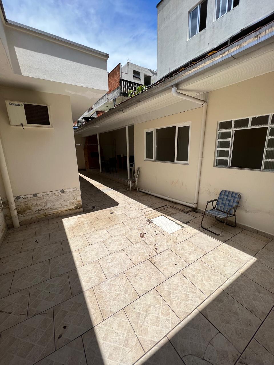 CASA COMERCIAL COM 400m2 PARA LOCAÇÃO ANUAL