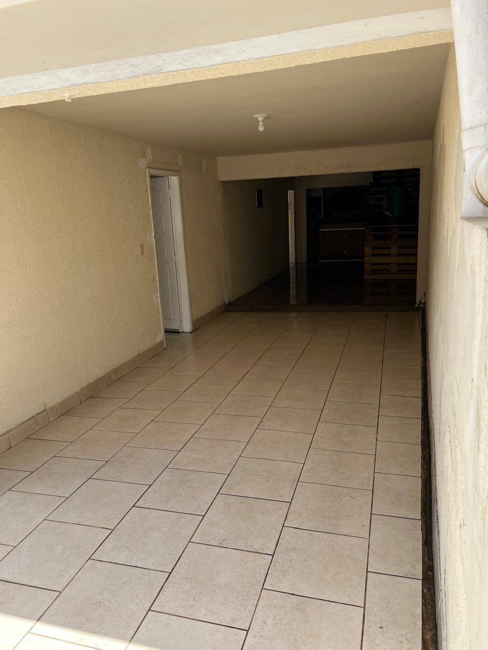 CASA COMERCIAL COM 400m2 PARA LOCAÇÃO ANUAL