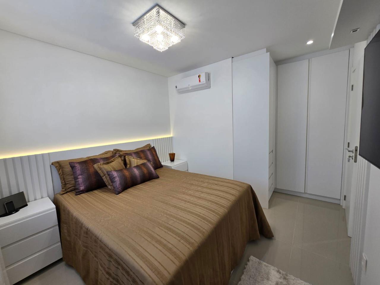 APARTAMAMENTO MOBILIADO COM 3 DORMITÓRIOS A VENDA E COM ÁREA DE LAZER 