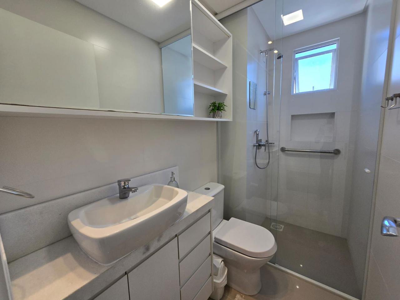 APARTAMAMENTO MOBILIADO COM 3 DORMITÓRIOS A VENDA E COM ÁREA DE LAZER 