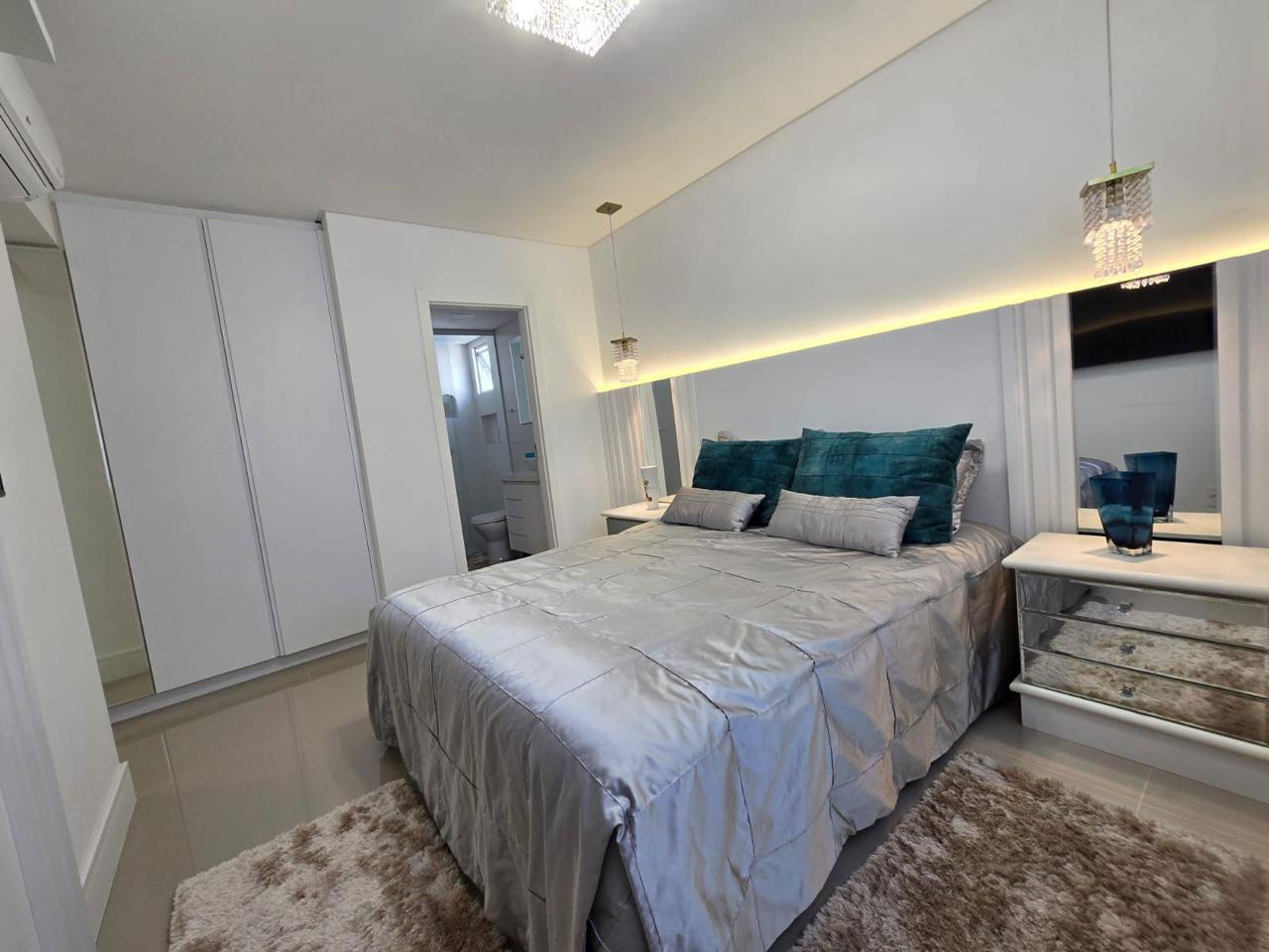 APARTAMAMENTO MOBILIADO COM 3 DORMITÓRIOS A VENDA E COM ÁREA DE LAZER 