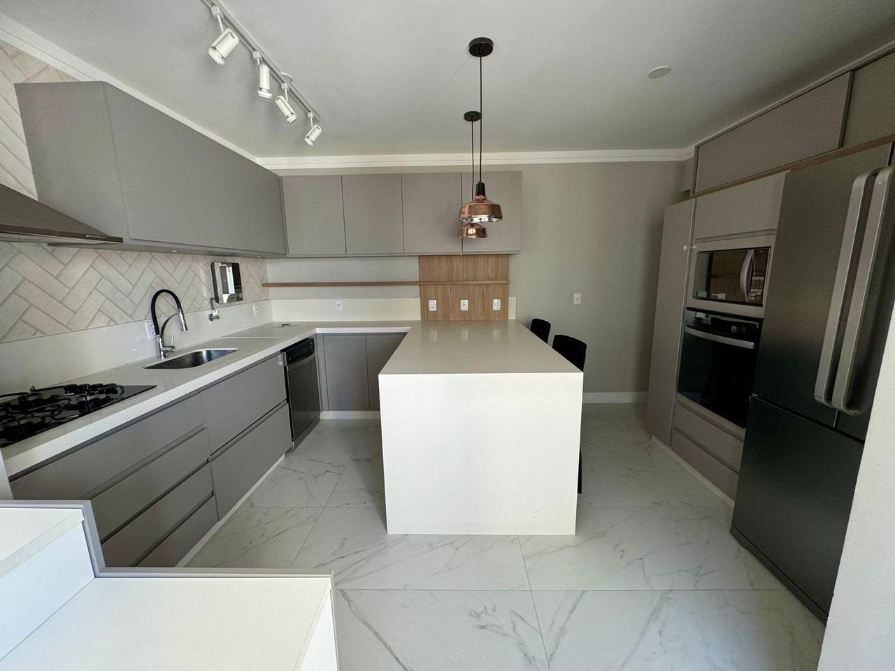 APARTAMENTO COM 3 DORMITÓRIOS MOBILIADO A VENDA 