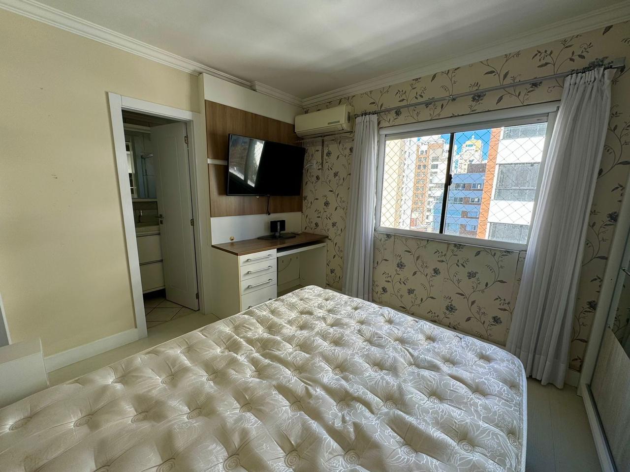 APARTAMENTO COM 3 DORMITÓRIOS MOBILIADO A VENDA 
