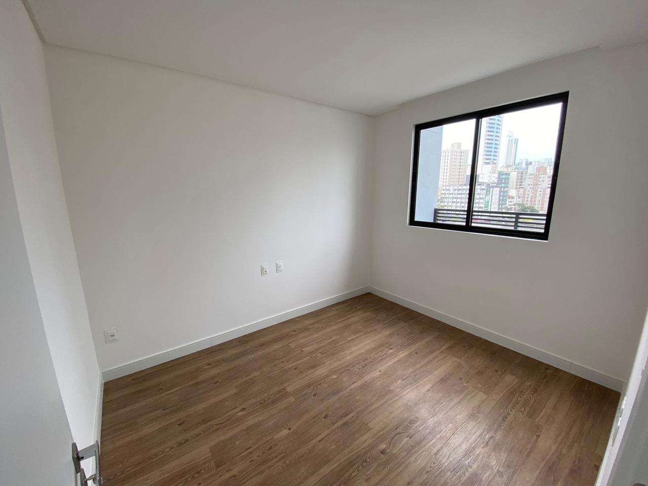 APARTAMENTO SEM MÓVEIS PARA VENDA NO BAIRRO DAS NAÇÕES