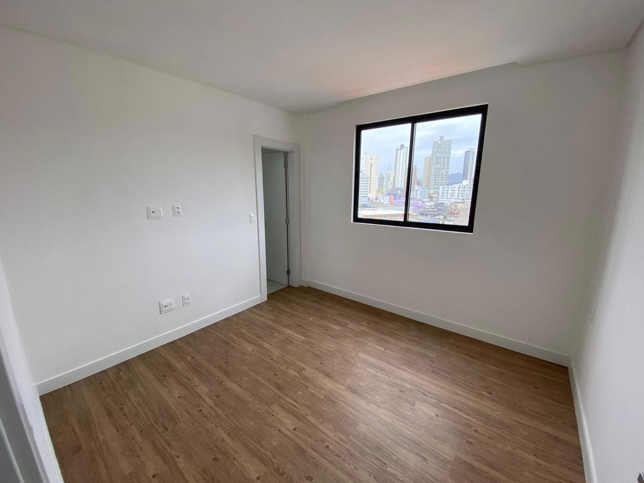 APARTAMENTO SEM MÓVEIS PARA VENDA NO BAIRRO DAS NAÇÕES