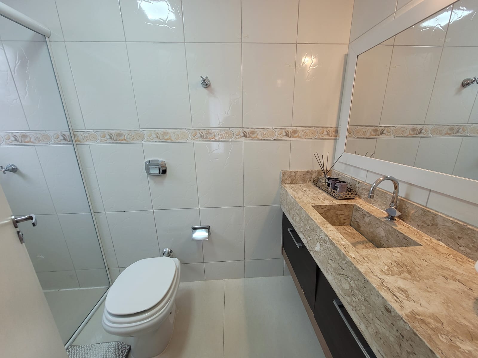 APARTAMENTO COM VISTA PARA AVENIDA BRASIL COM 3 DORMITÓRIOS