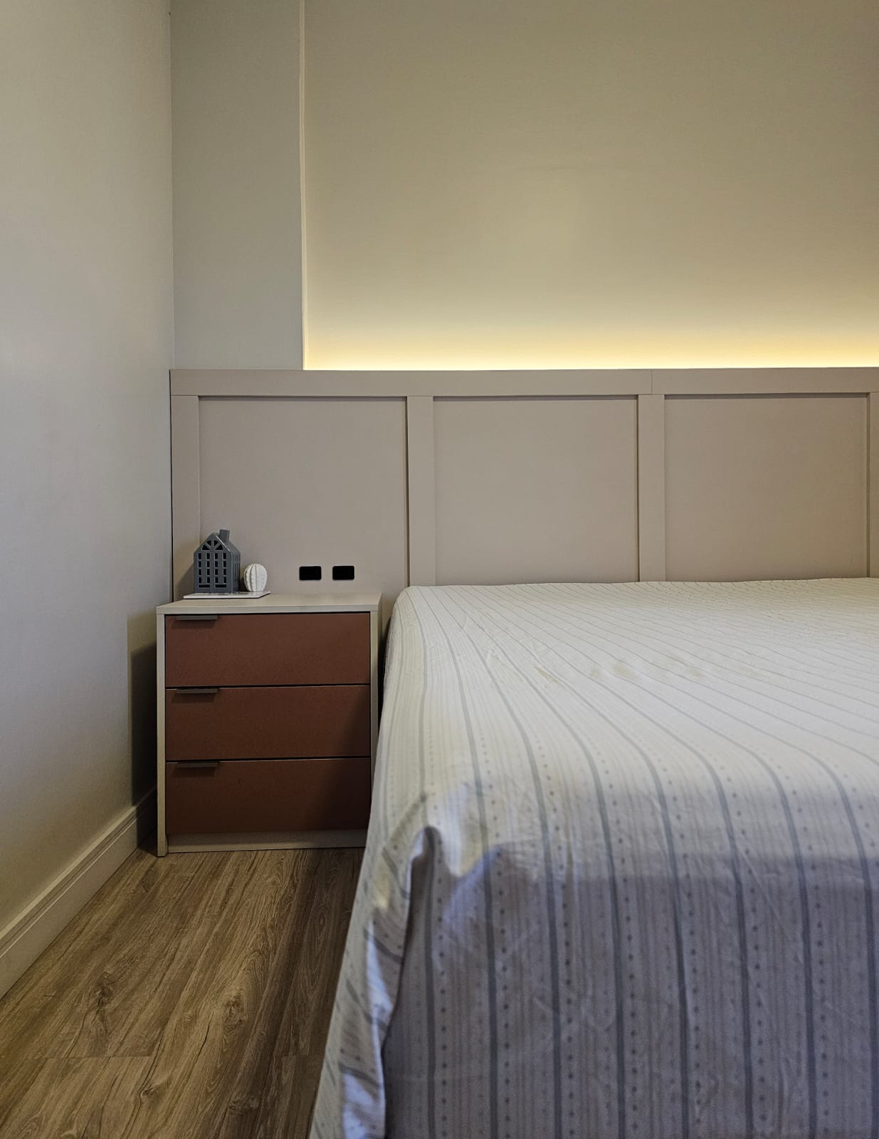 EXCELENTE APARTAMENTO MOBILIADO FINAMENTE PARA VENDA 