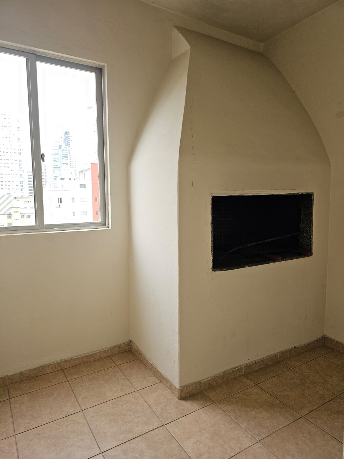 EXCELENTE APARTAMENTO MOBILIADO FINAMENTE PARA VENDA 