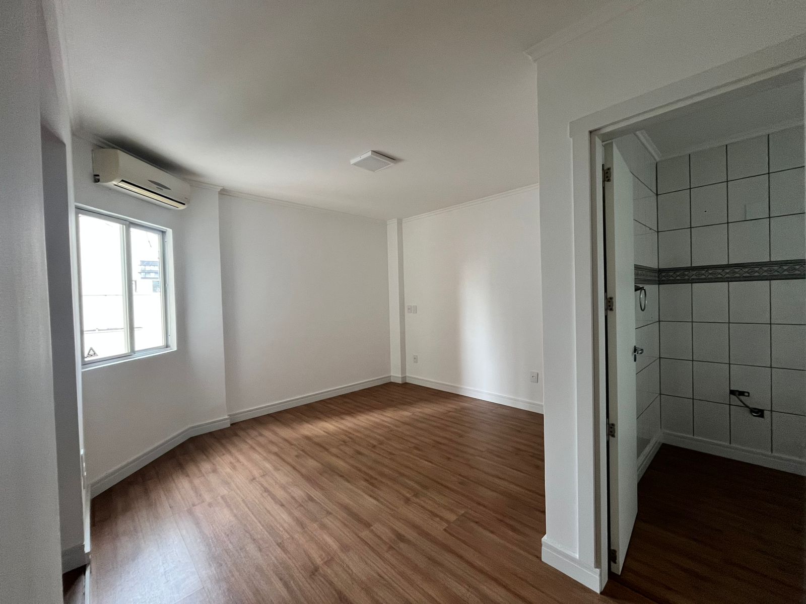 COBERTURA DUPLEX NA AVENIDA CENTRAL