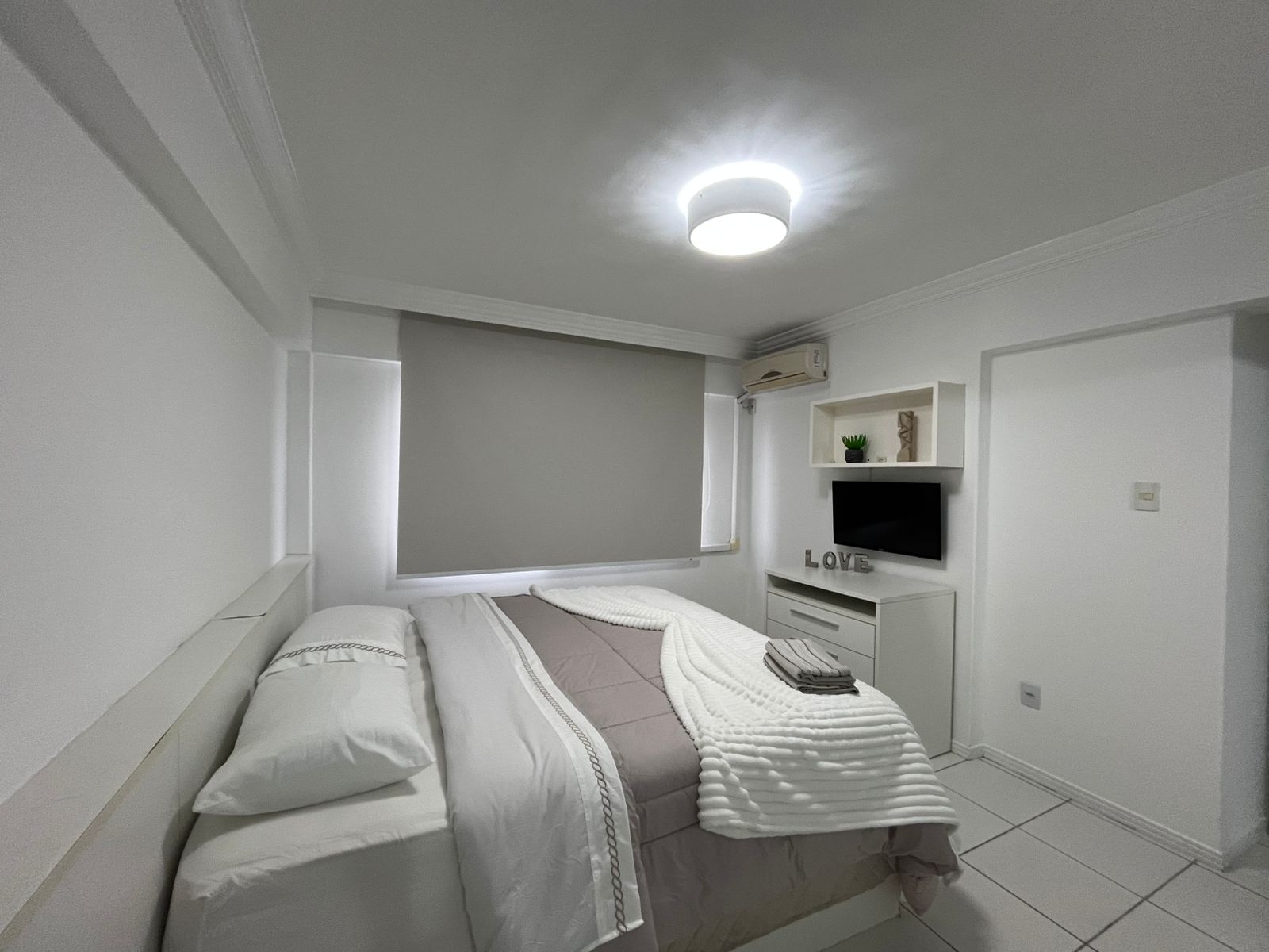 APARTAMENTO NO EDIFICIO IMPERATRIZ COM VISTA MAR E ANDAR ALTO