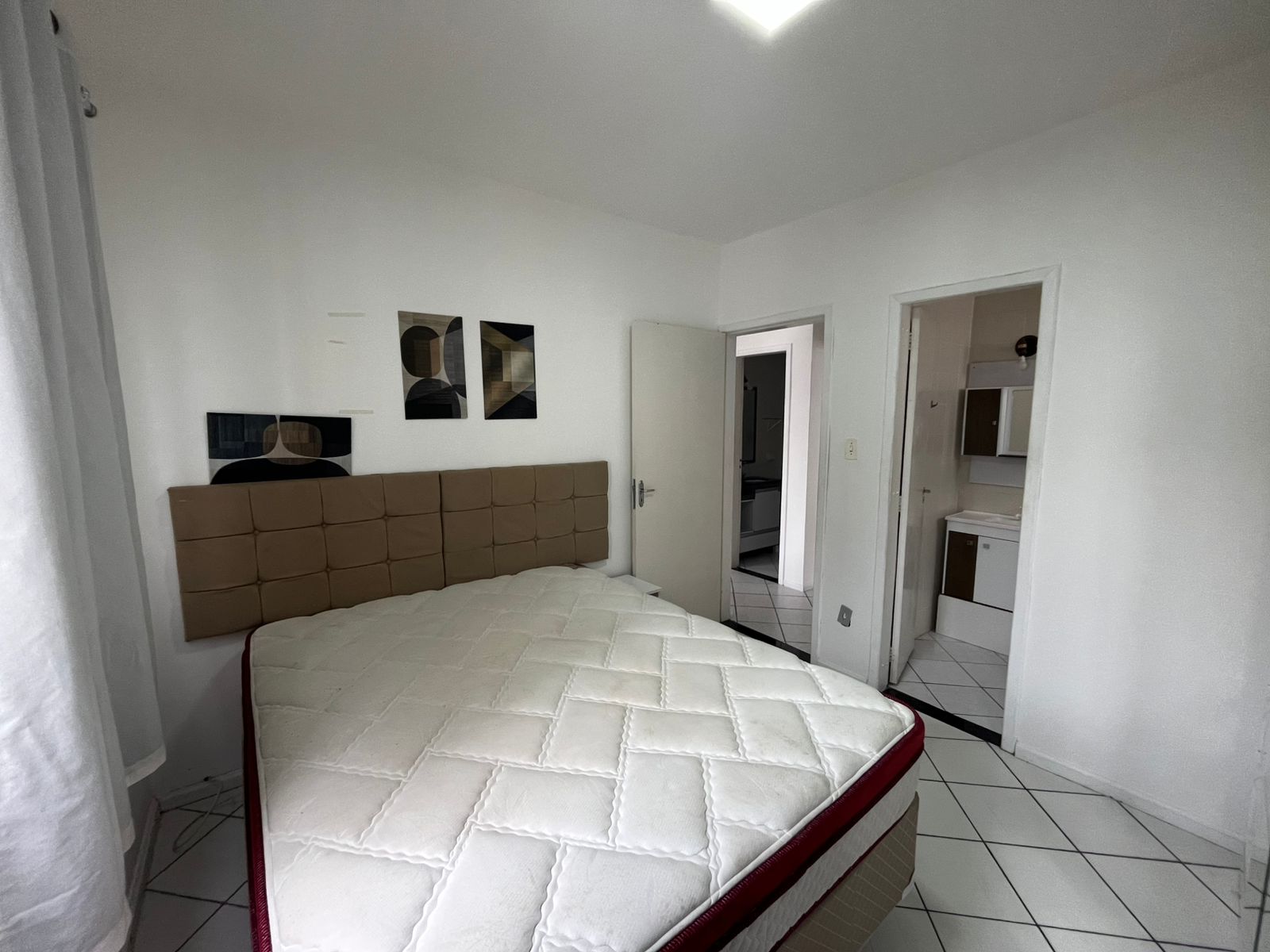 APARTAMENTO MOBILIADO PRÓXIMO A AVENIDA CENTRAL EM BALNEÁRIO CAMBORIÚ