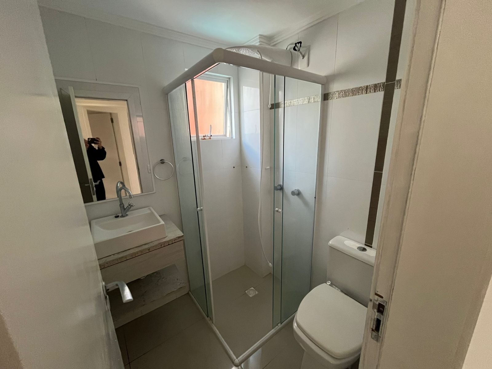 APARTAMENTO LATERAL NA QUADRA MAR A VENDA EM BALNEÁRIO CAMBORIÚ 