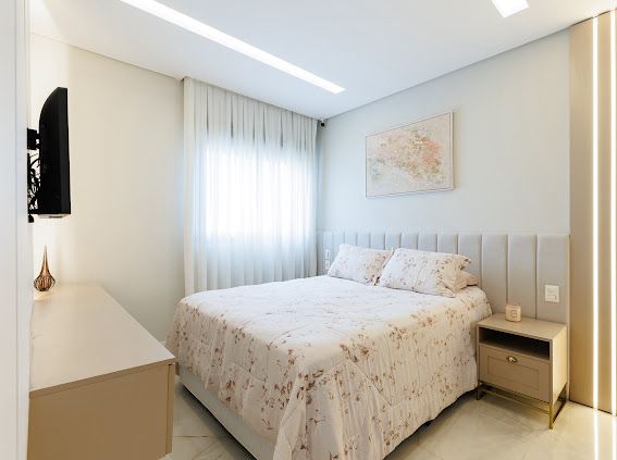 OPORTUNIDADE - 72 MESES CORREÇÃO CUB - Cobertura triplex mobiliada e decorada com 430 metros privativos e 4 vagas de garagem no Residencial Brava Palace.