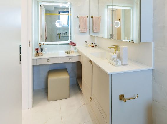 OPORTUNIDADE - 72 MESES CORREÇÃO CUB - Cobertura triplex mobiliada e decorada com 430 metros privativos e 4 vagas de garagem no Residencial Brava Palace.