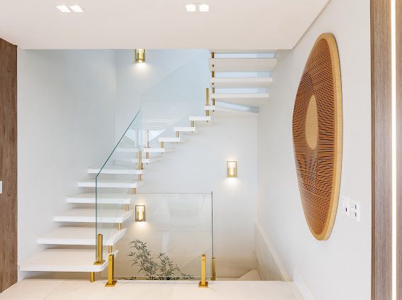 OPORTUNIDADE - 72 MESES CORREÇÃO CUB - Cobertura triplex mobiliada e decorada com 430 metros privativos e 4 vagas de garagem no Residencial Brava Palace.