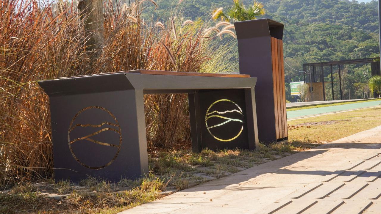 LOTE A VENDA NO COLINAS DE CAMBORIU