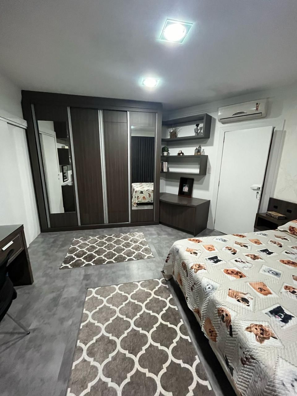 CASA ALTO PADRÃO COMERCIAL E RESIDENCIAL PARA LOCAÇÃO ANUAL NA PRAIA BRAVA