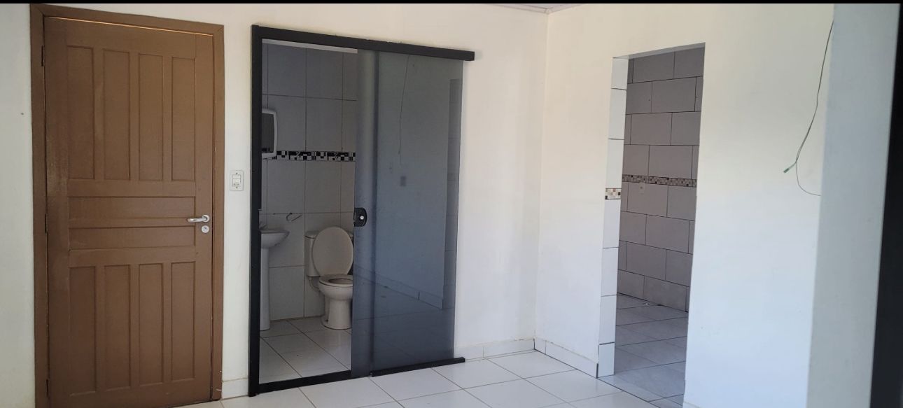 Casa Espaçosa em Penha para Venda