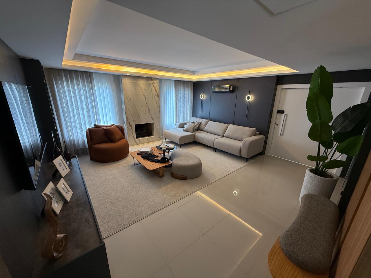 CASA FANTÁSTICA COMPLETA E DECORADA EM CONDOMÍNIO FECHADO A VENDA NA BARRA