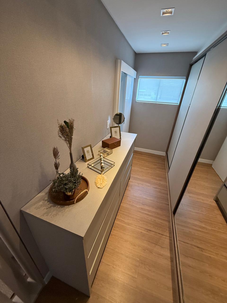 CASA FANTÁSTICA COMPLETA E DECORADA EM CONDOMÍNIO FECHADO A VENDA NA BARRA