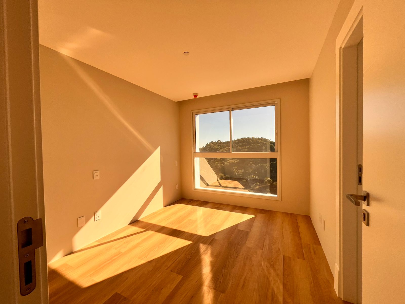 APARTAMENTO ALTO PADRÃO COM VISTA MAR NO BLUE COAST