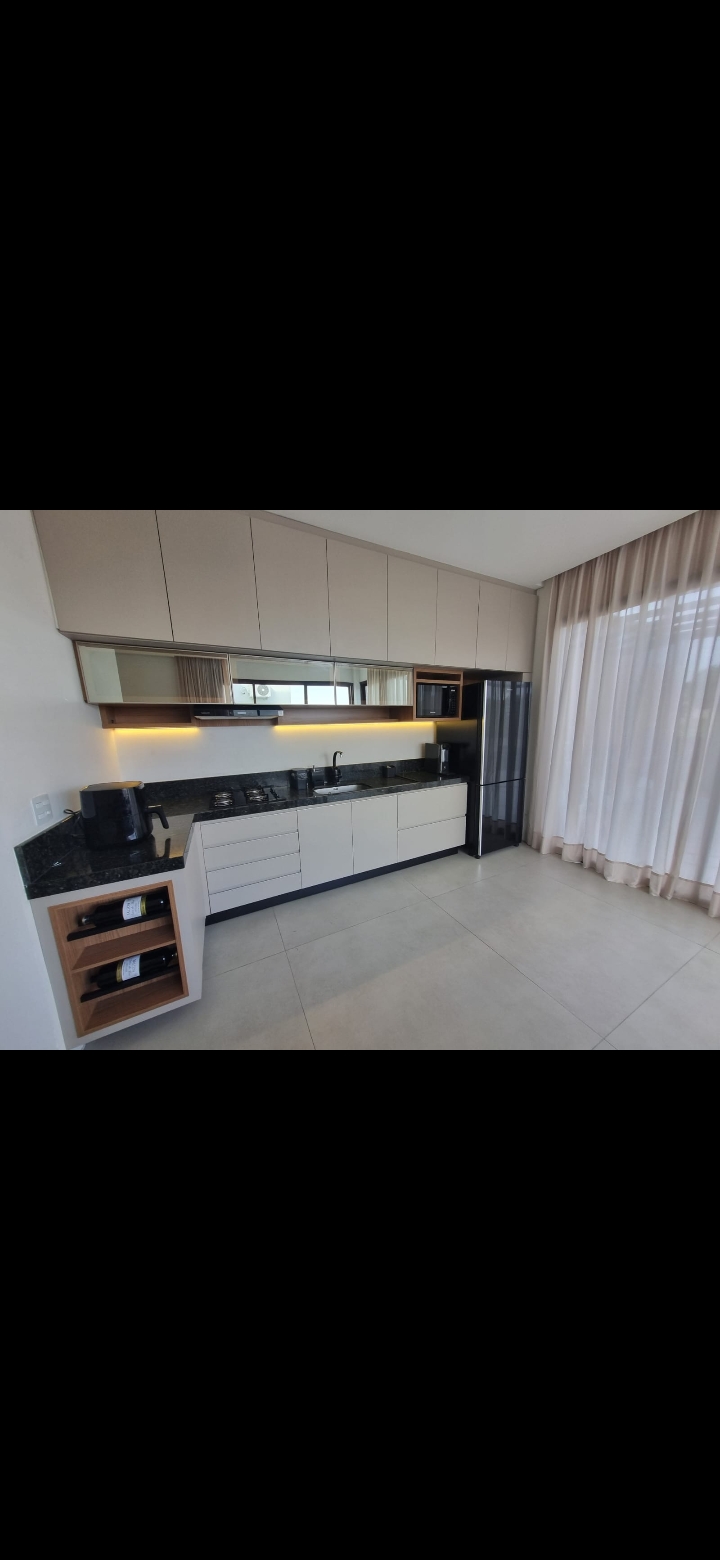 CASA TRIPLEX MOBILIADA A VENDA EM BALNEARIO CAMBORIU