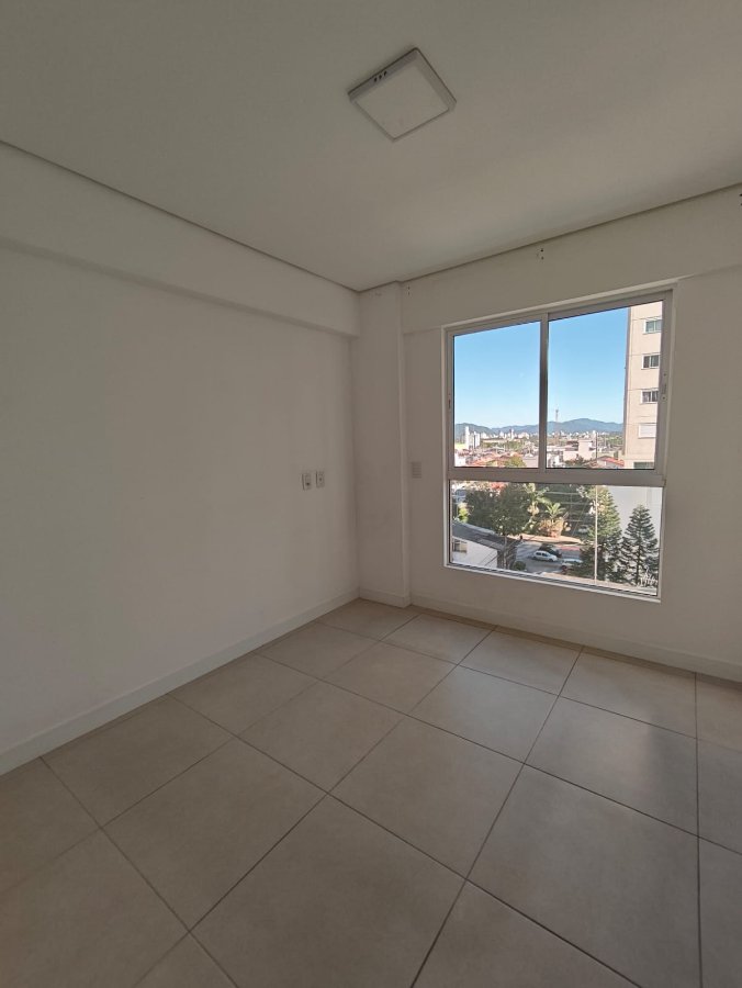APARTAMENTO SEMI MOBILIADO COM 3 DORMITORIOS E 2 VAGAS