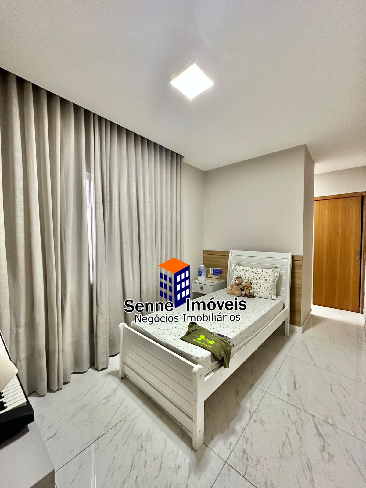 DUPLEX COM 3 SUÍTES EM MORADA DE LARANJEIRAS - PORTEIRA FECHADA