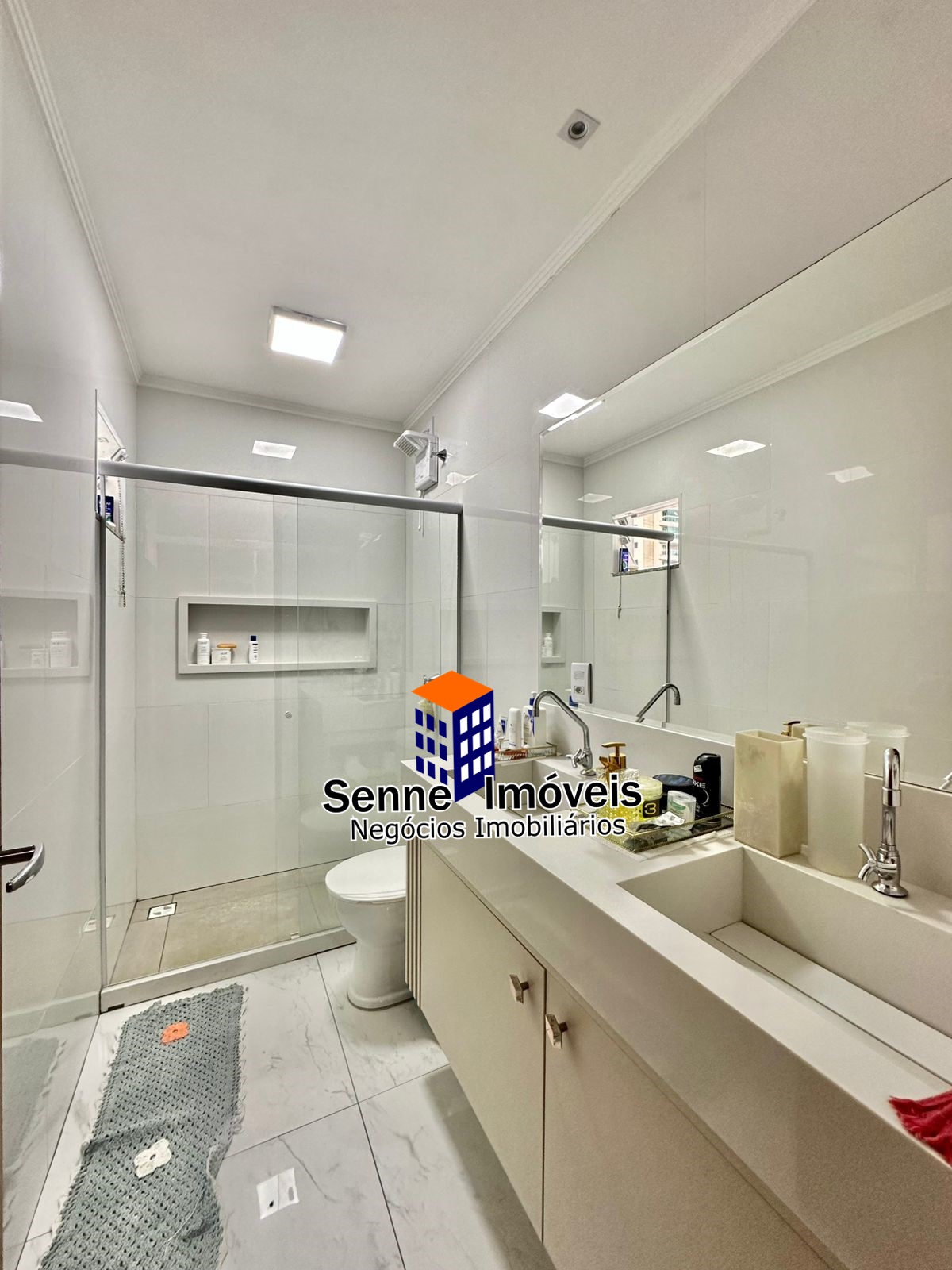 DUPLEX COM 3 SUÍTES EM MORADA DE LARANJEIRAS - PORTEIRA FECHADA