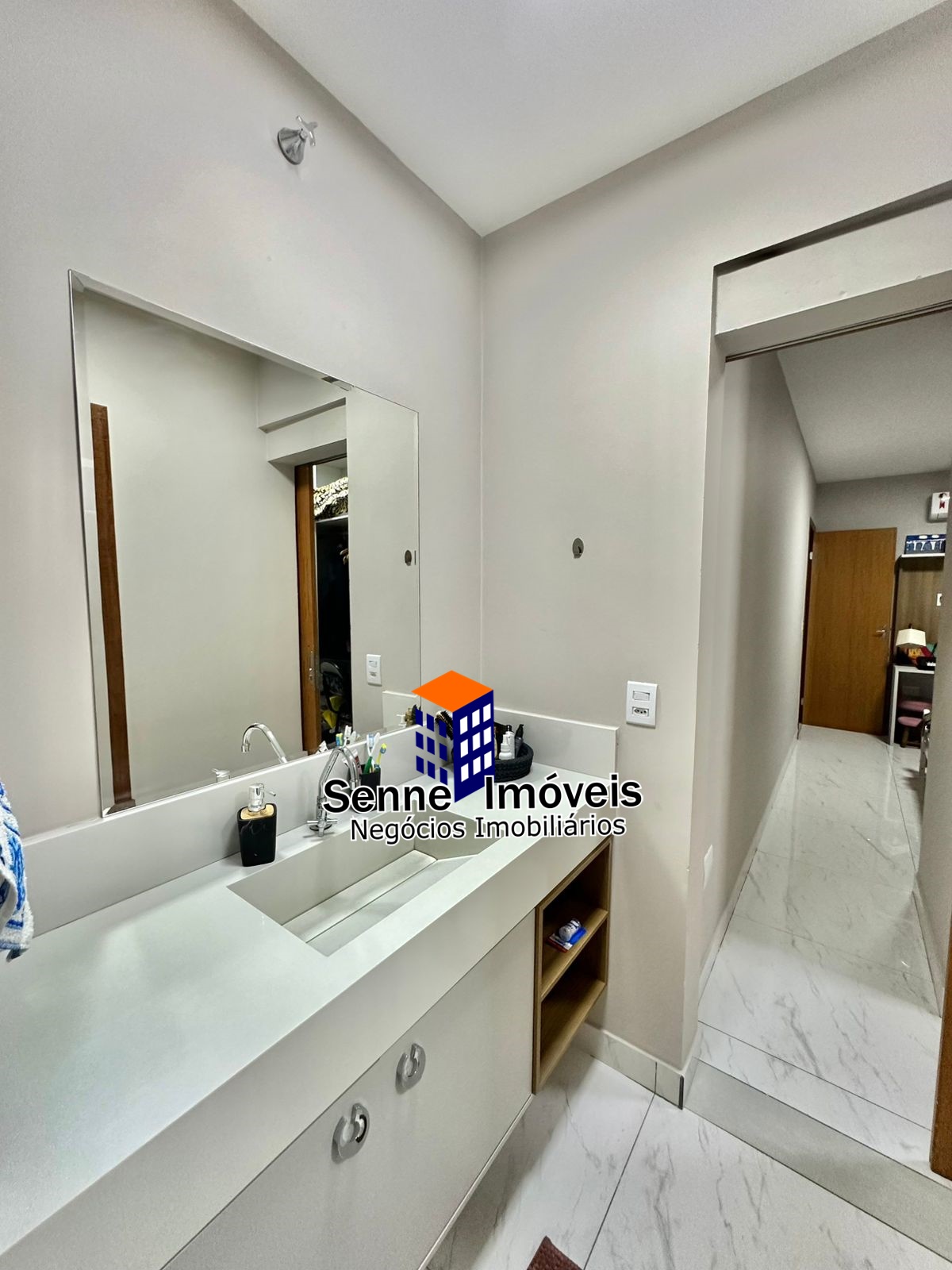 DUPLEX COM 3 SUÍTES EM MORADA DE LARANJEIRAS - PORTEIRA FECHADA