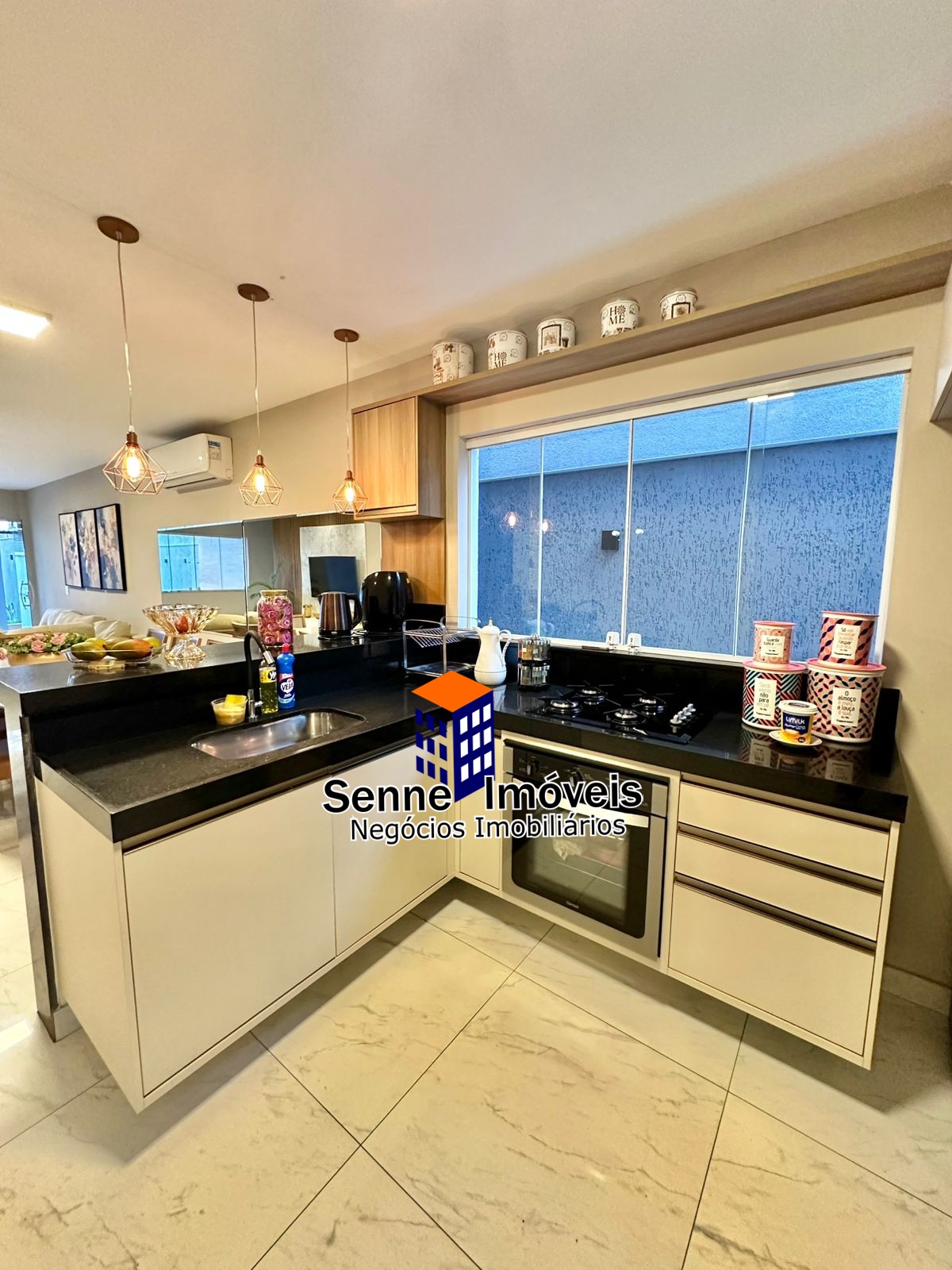 DUPLEX COM 3 SUÍTES EM MORADA DE LARANJEIRAS - PORTEIRA FECHADA