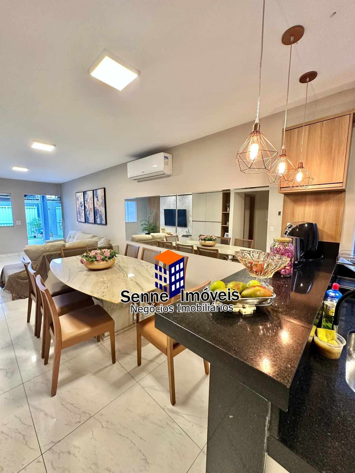 DUPLEX COM 3 SUÍTES EM MORADA DE LARANJEIRAS - PORTEIRA FECHADA