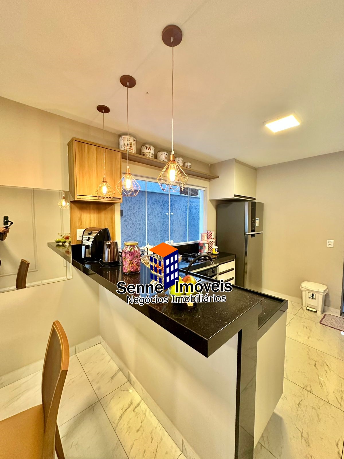 DUPLEX COM 3 SUÍTES EM MORADA DE LARANJEIRAS - PORTEIRA FECHADA