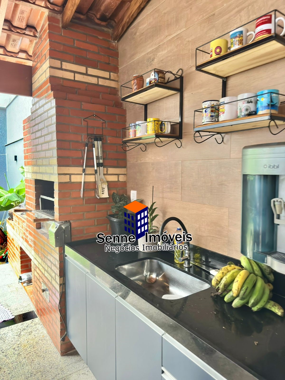 DUPLEX COM 3 SUÍTES EM MORADA DE LARANJEIRAS - PORTEIRA FECHADA