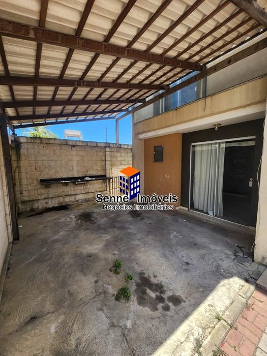 CASA EM NOVA CARAPINA II