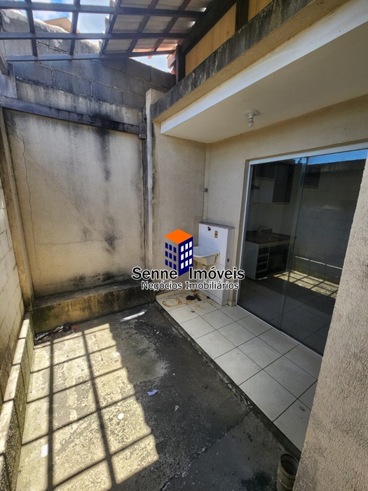 CASA EM NOVA CARAPINA II