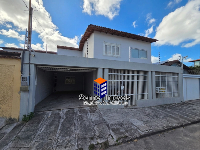 CASA DUPLEX EM LARANJEIRAS